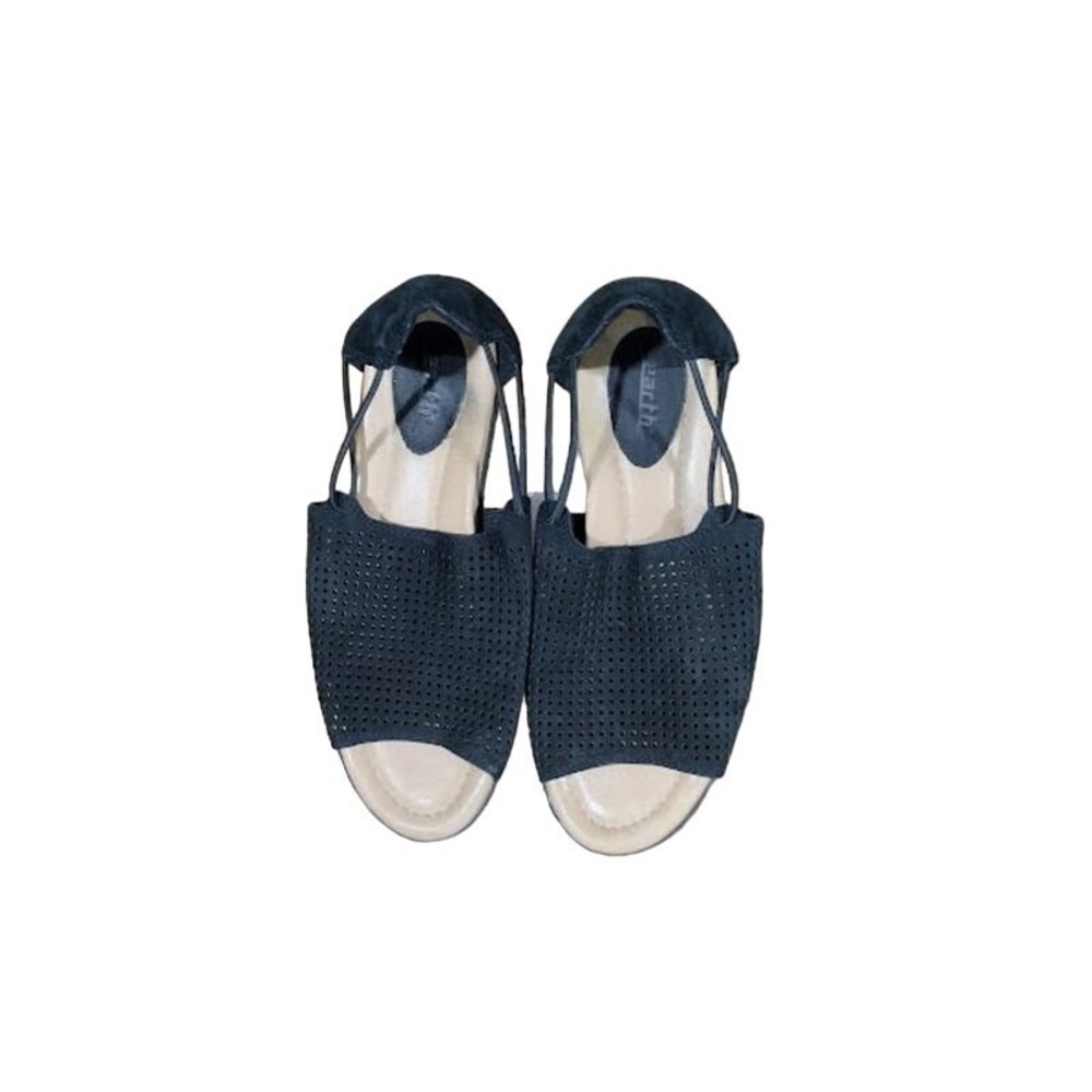 Earth Mesh Faux Suede Sandals with Rubber Soles Black, Sz 8